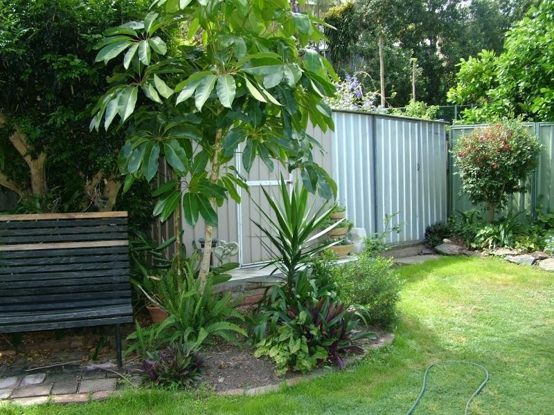 30 Rholanda Crescent, Springwood QLD 4127