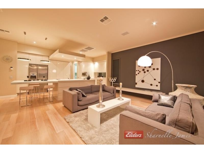 1 John Markwell Parade, Daisy Hill QLD 4127