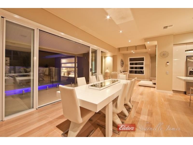 1 John Markwell Parade, Daisy Hill QLD 4127