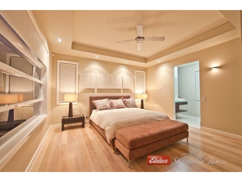 1 John Markwell Parade, Daisy Hill QLD 4127