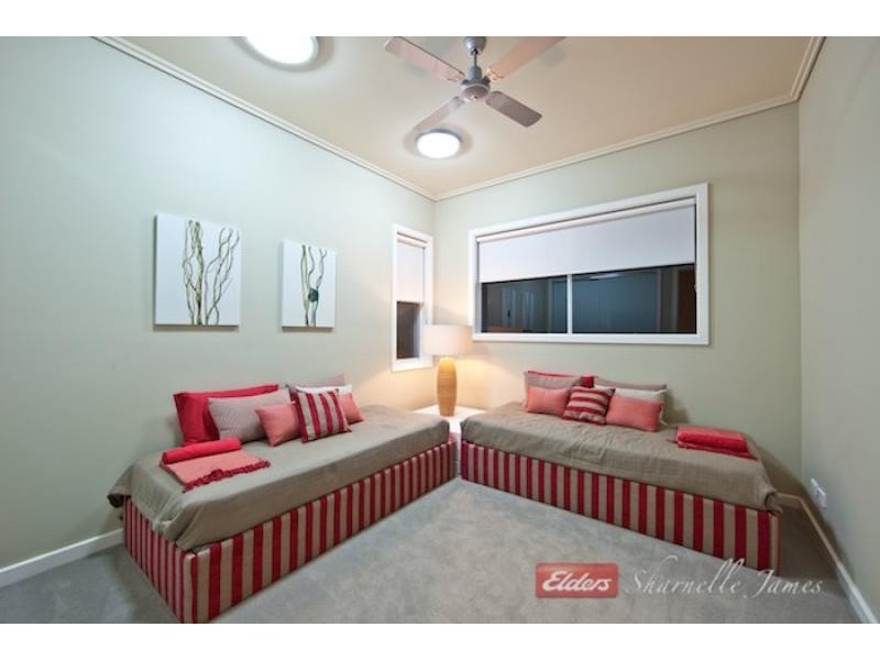 1 John Markwell Parade, Daisy Hill QLD 4127