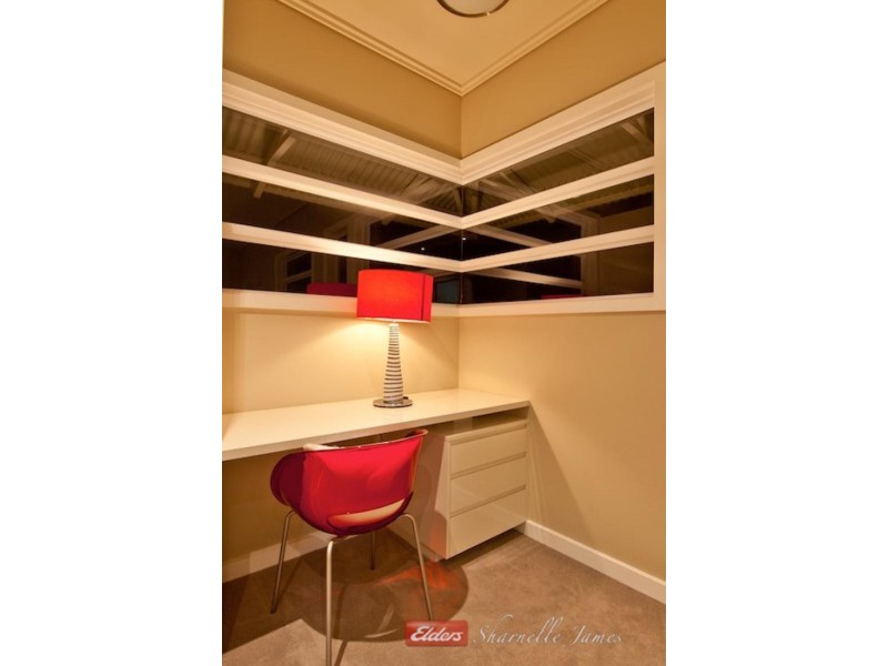 1 John Markwell Parade, Daisy Hill QLD 4127