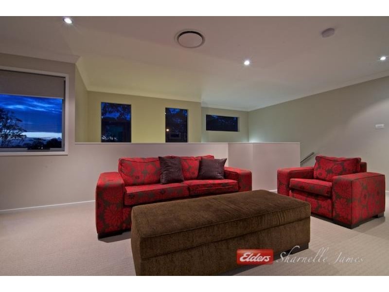 94 John Markwell pde, Daisy Hill QLD 4127