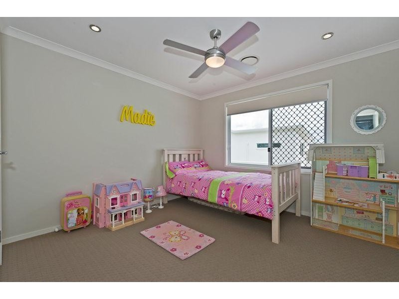 8 Cherry Court, Coomera QLD 4209