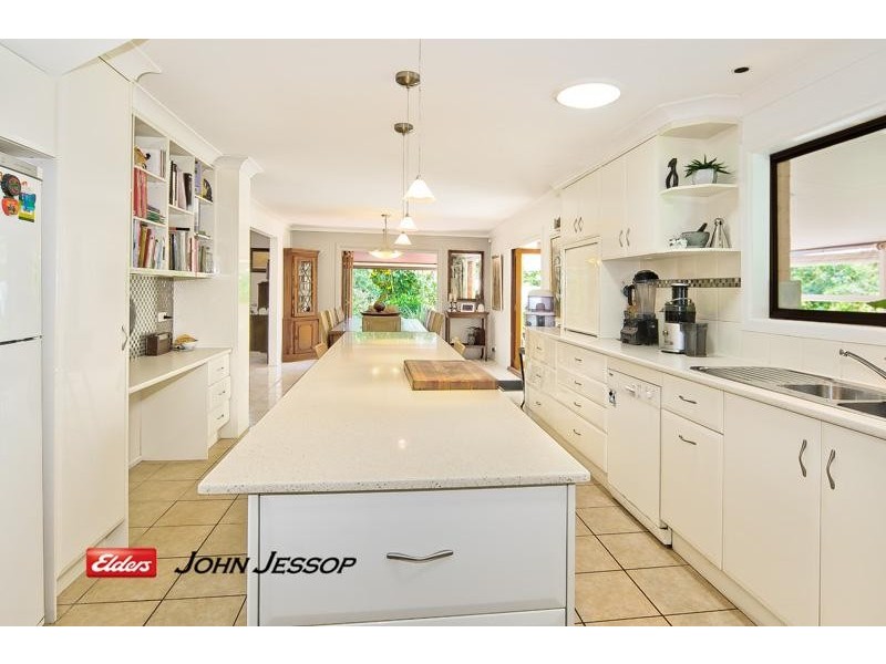 207 Moxon Road, Burbank QLD 4156