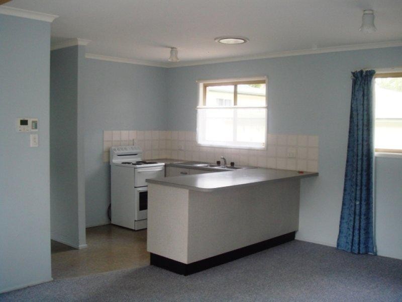 4 Mountain Ash Cres, The Lodge, Beenleigh QLD 4207