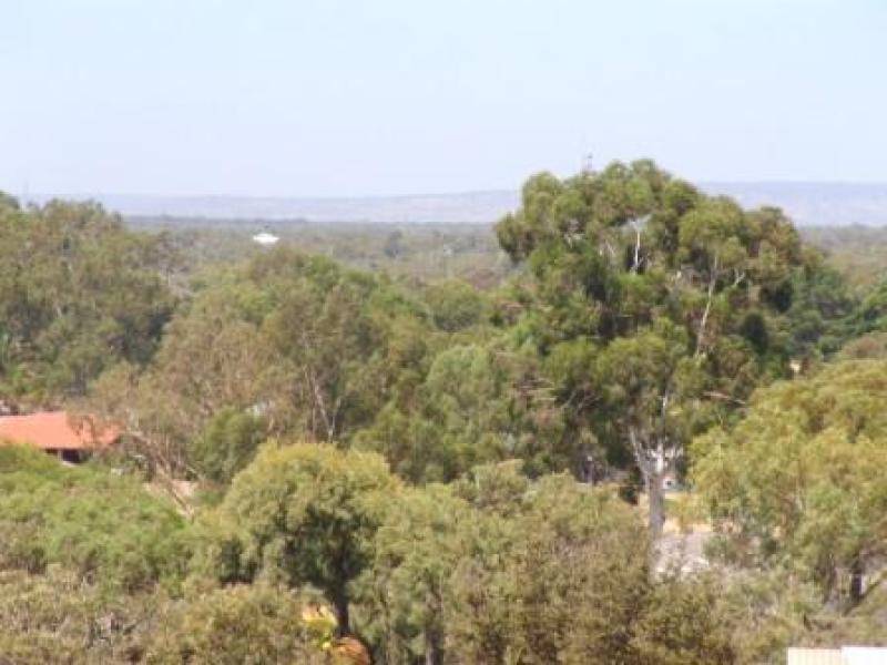 12 CHALKWELL BEND, Landsdale WA 6065