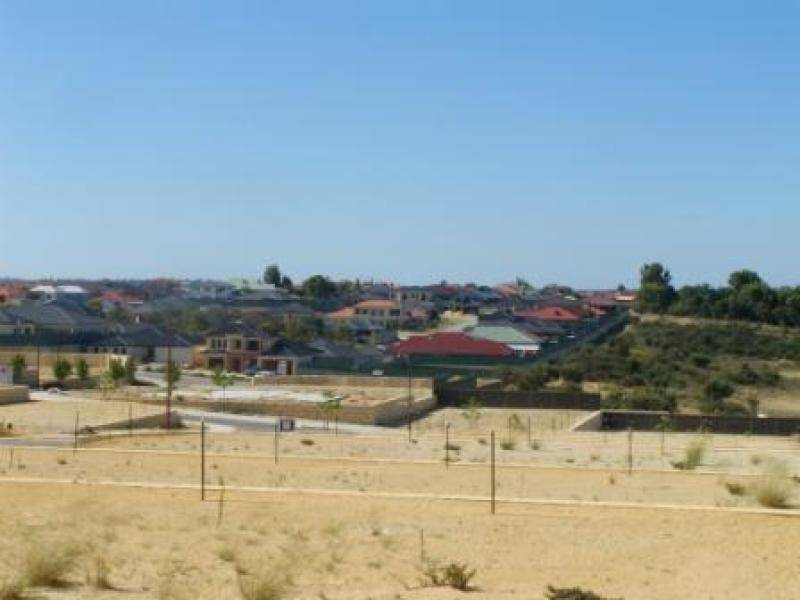 12 CHALKWELL BEND, Landsdale WA 6065