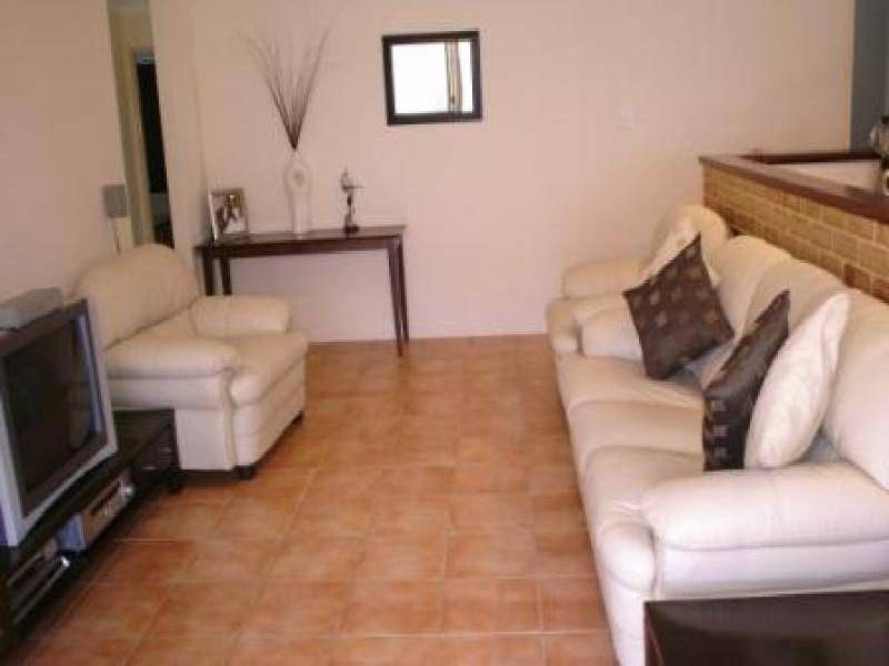 24 FIRMSTONE CIRCLE, Landsdale WA 6065