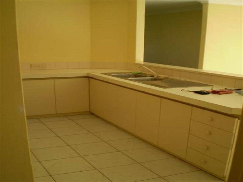 5 GARRIGAN PLACE, Clarkson WA 6030