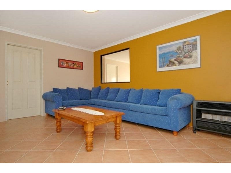 12 KERLIN WAY, Carramar WA 6031