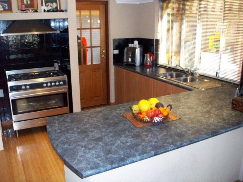 11 Lilystone Retreat, Landsdale WA 6065