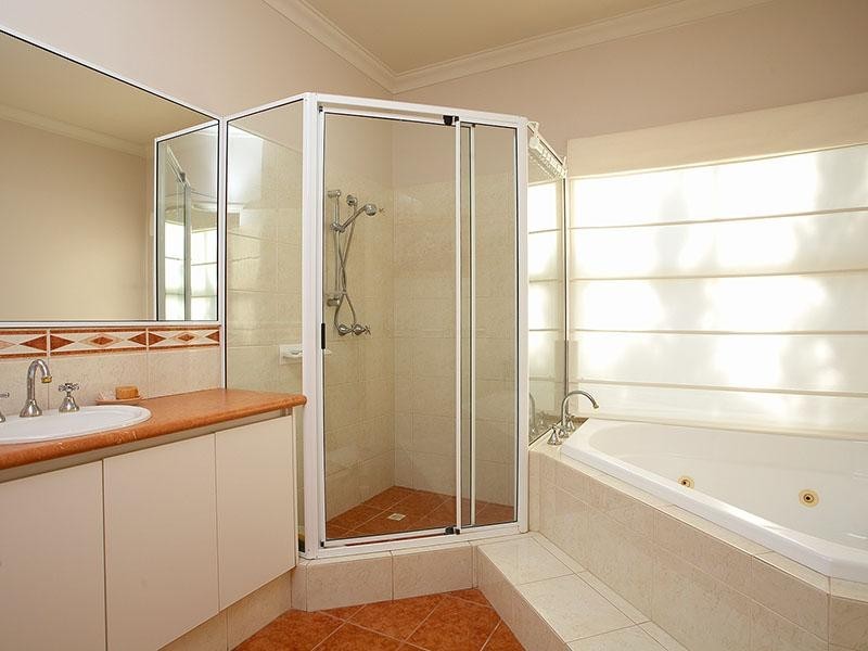 12 Sedgley Close, Landsdale WA 6065