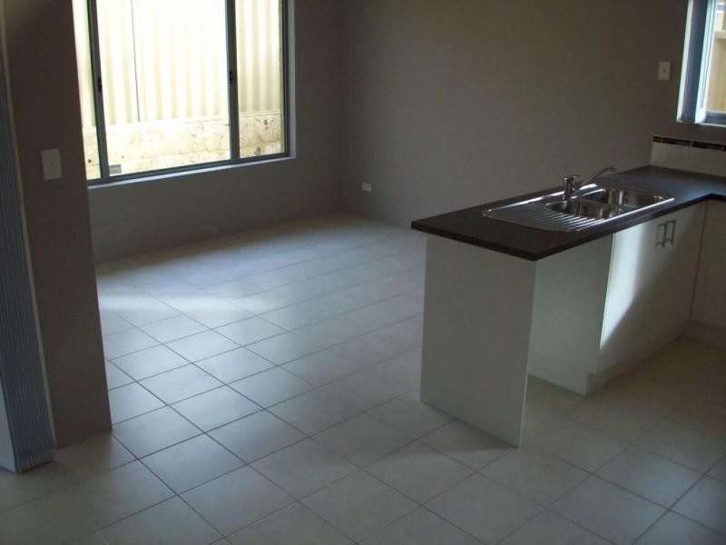 41 Van Gogh Road, Tapping WA 6065