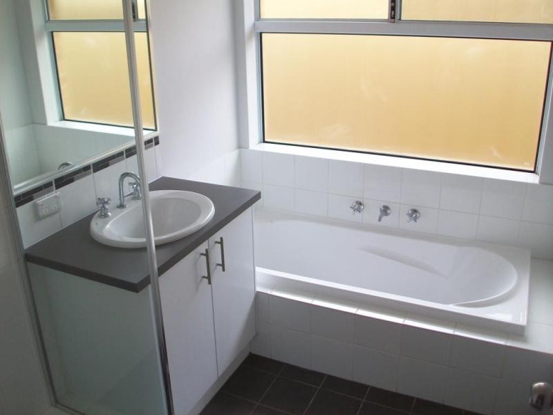 39 Van Gogh Road, Tapping WA 6065