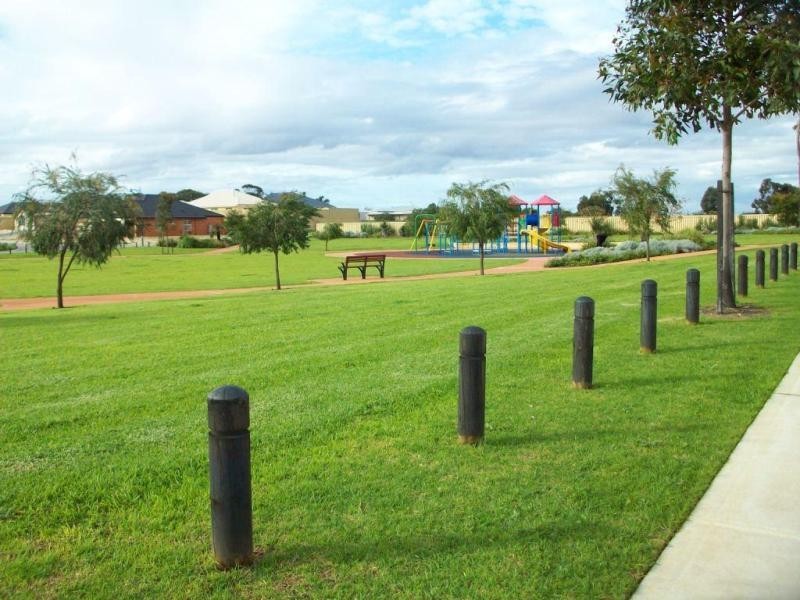 39 Van Gogh Road, Tapping WA 6065