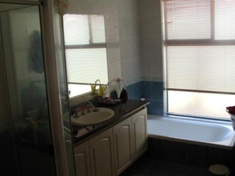 60 Southmead Drive, Landsdale WA 6065