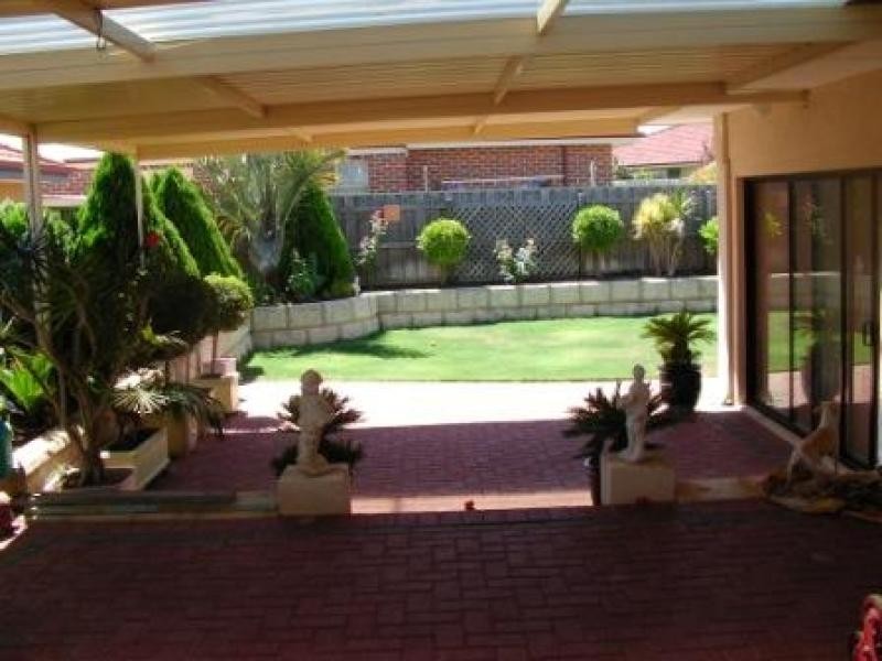 60 Southmead Drive, Landsdale WA 6065