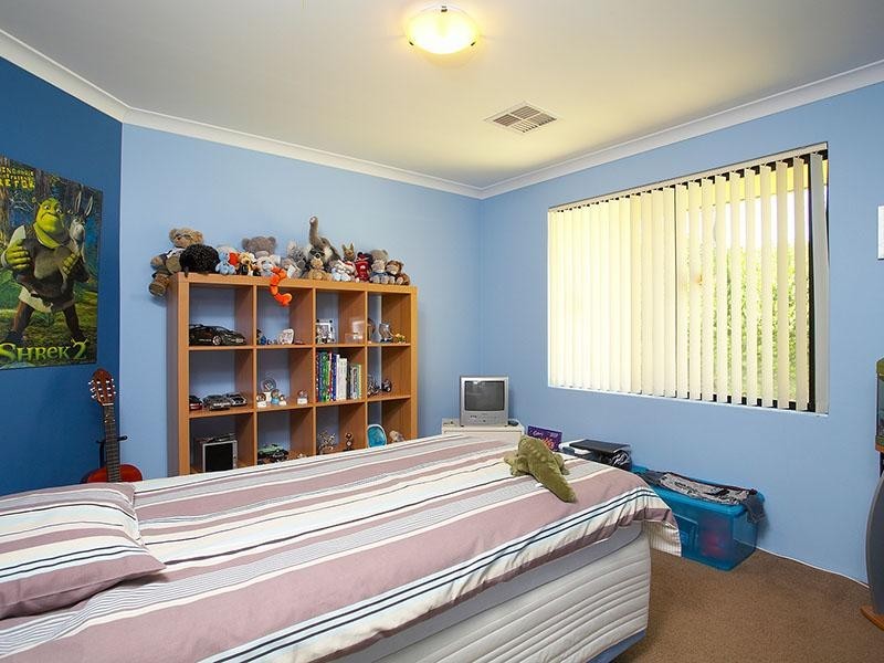 35 Rockdale Pass, Landsdale WA 6065