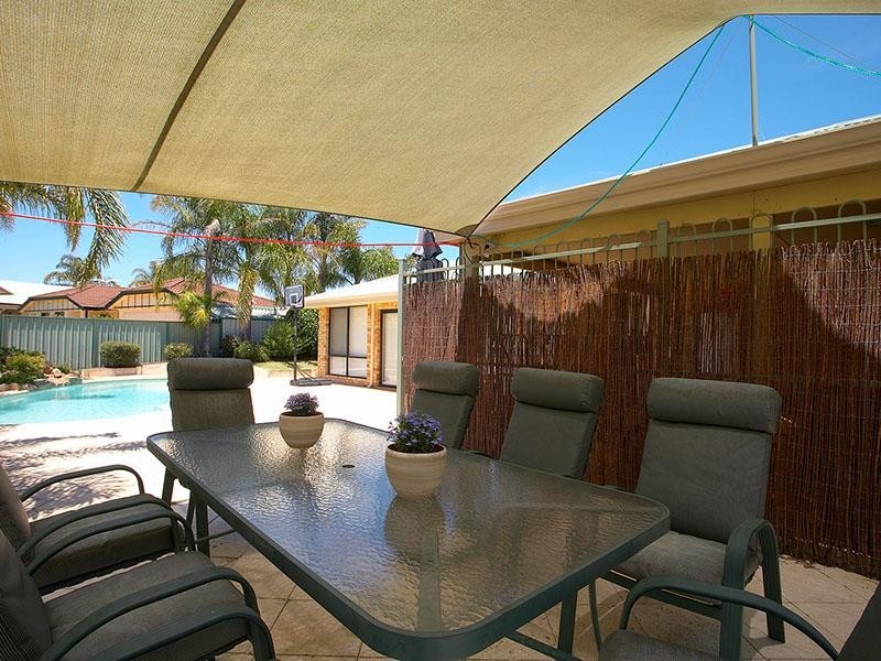 35 Rockdale Pass, Landsdale WA 6065