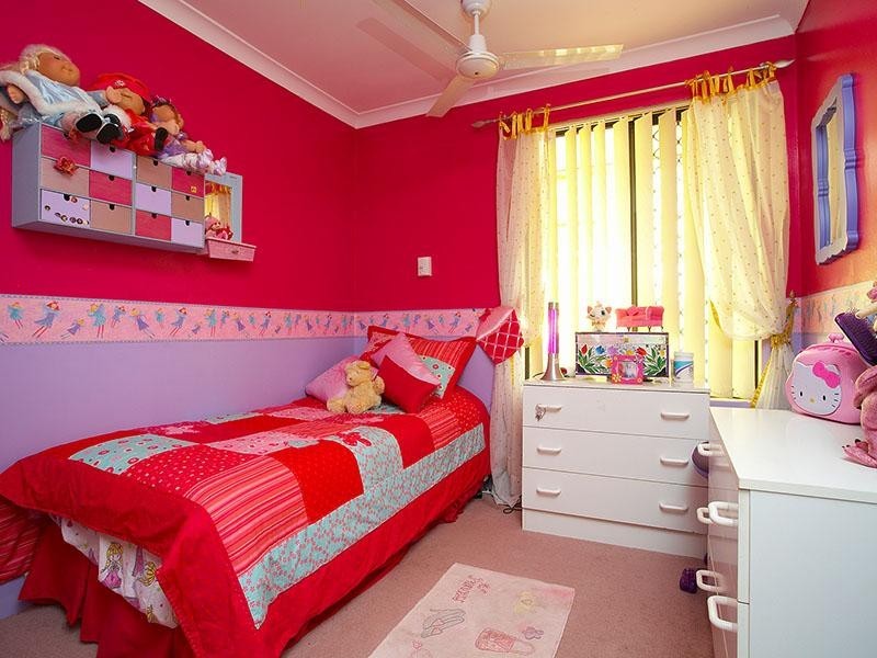 25 Flanders Place, Alexander Heights WA 6064