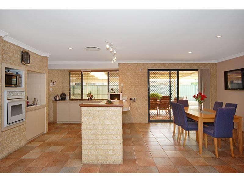 28 Warradale Terrace, Landsdale WA 6065