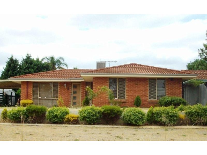 7 Allott Place, Marangaroo WA 6064