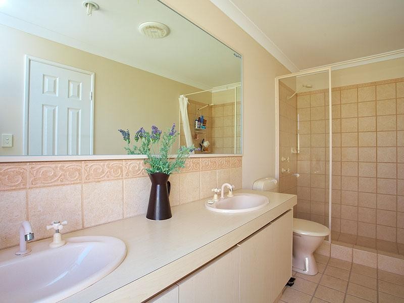 1 Jinkins Way, Madeley WA 6065