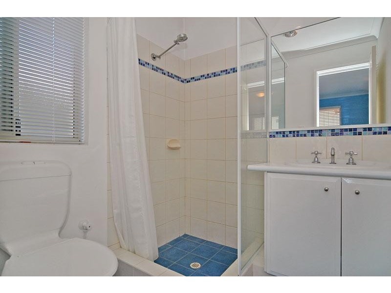 6 Stonewall Circuit, Landsdale WA 6065