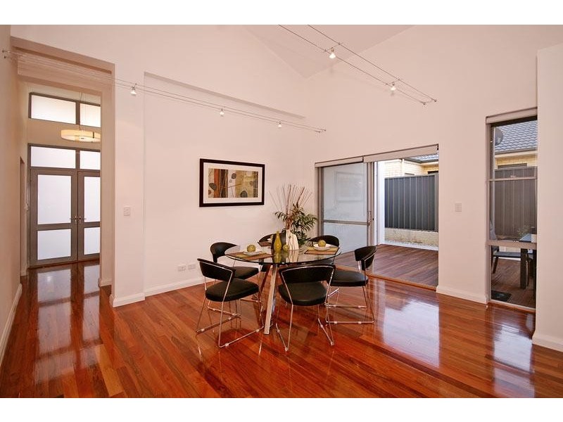 8 Magill Street, Landsdale WA 6065