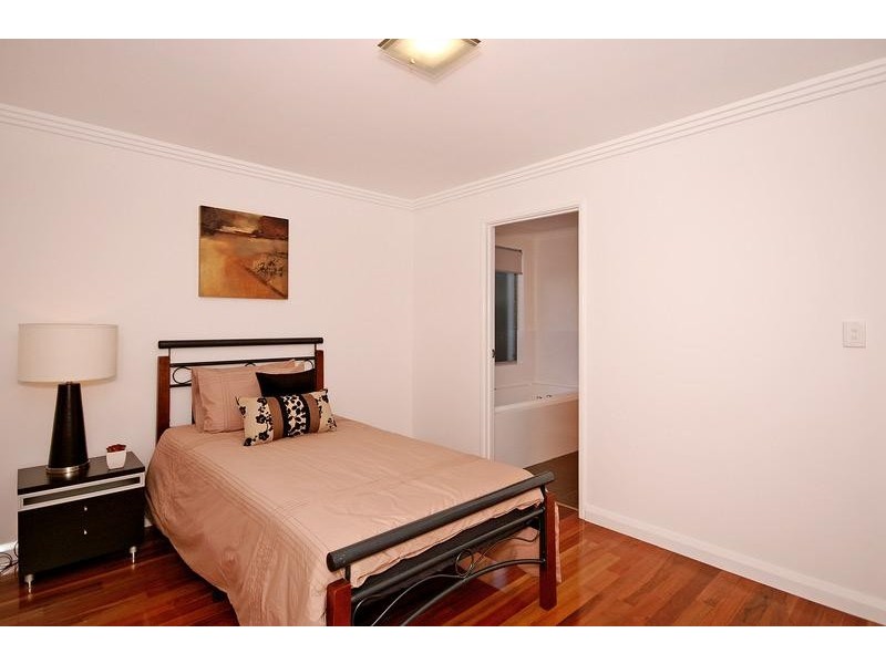 8 Magill Street, Landsdale WA 6065