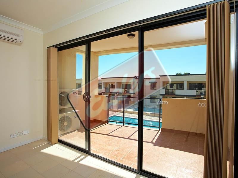 Apartment 6/5 Eastleigh Loop, Currambine WA 6028