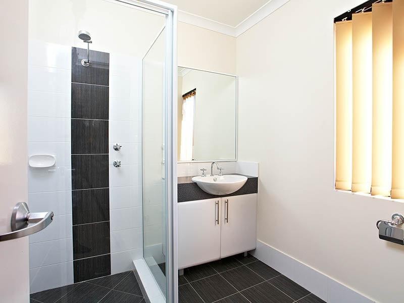 Apartment 6/5 Eastleigh Loop, Currambine WA 6028