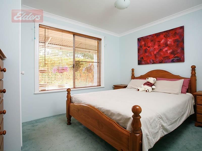 14 Valley Views Drive, Landsdale WA 6065