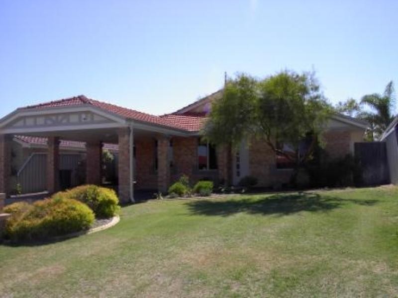 26 Fairpark Rt, Landsdale WA 6065