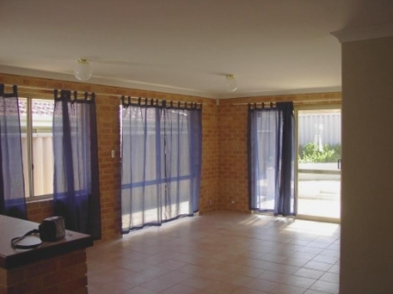 26 Fairpark Rt, Landsdale WA 6065