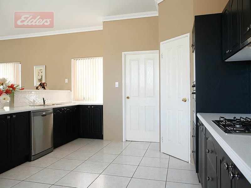 1 Valley Views Drive, Landsdale WA 6065