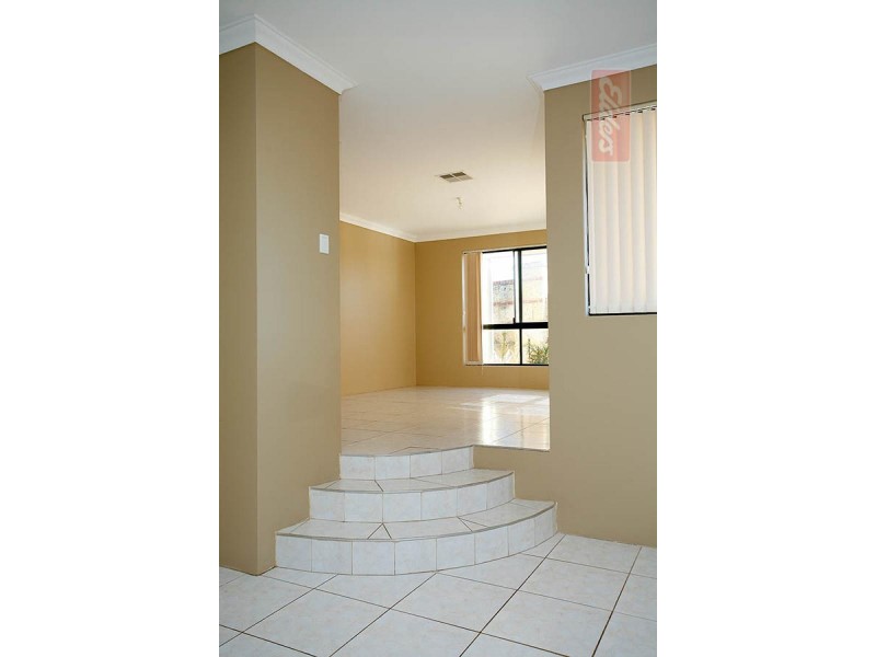 1 Valley Views Drive, Landsdale WA 6065