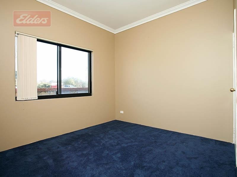 1 Valley Views Drive, Landsdale WA 6065