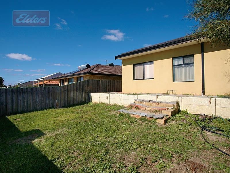 1 Valley Views Drive, Landsdale WA 6065