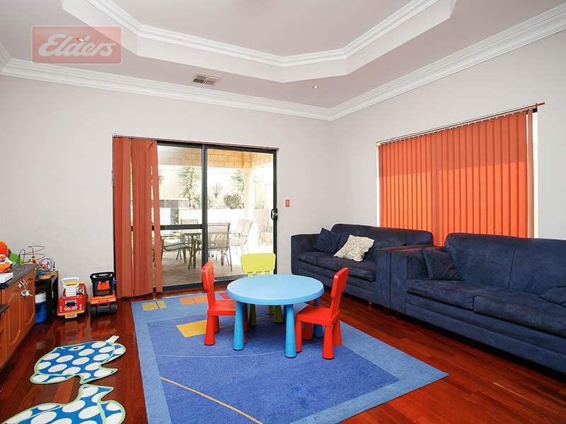 10 Waminda Way, Landsdale WA 6065