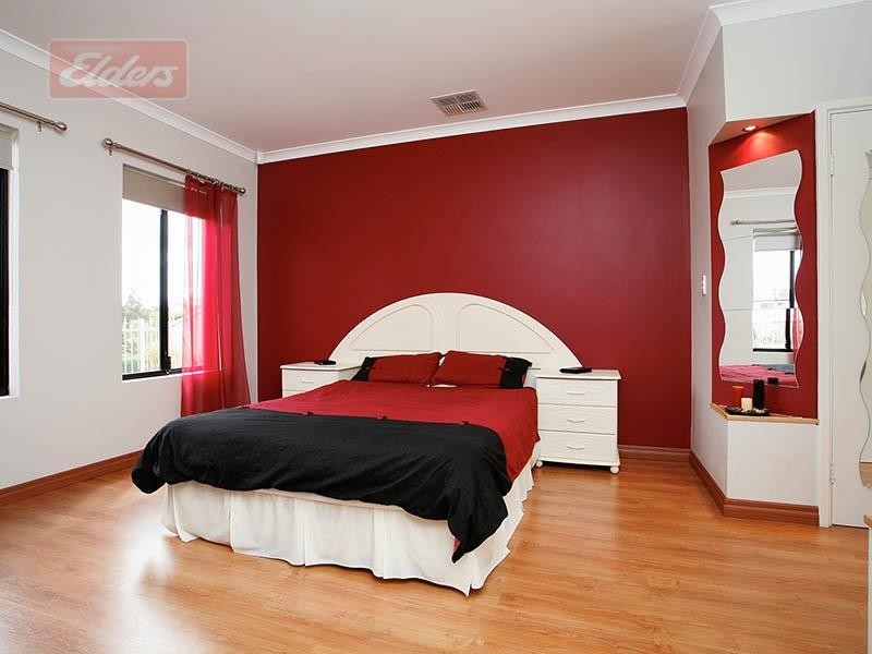 10 Romaine Loop, Darch WA 6065