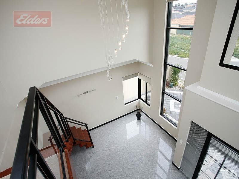 10 Romaine Loop, Darch WA 6065