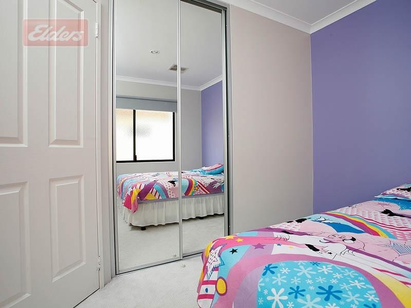 10 Romaine Loop, Darch WA 6065