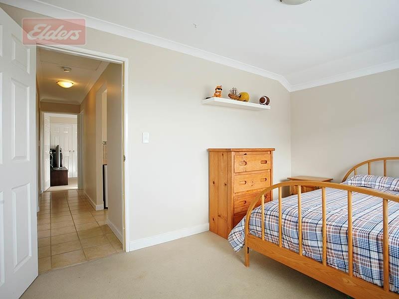 1 Jinkins Way, Madeley WA 6065