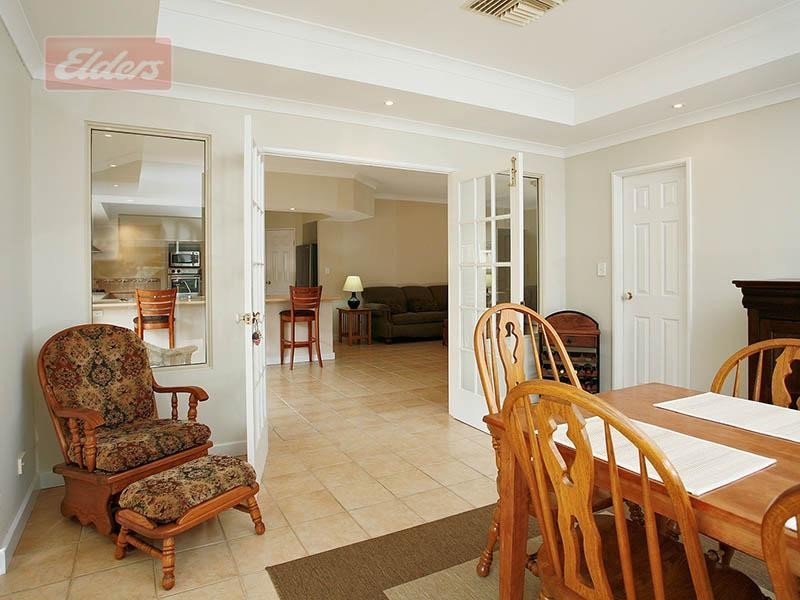 1 Jinkins Way, Madeley WA 6065