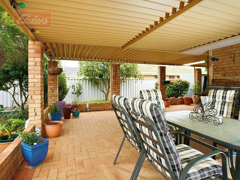 44 Winchester Place, Ballajura WA 6066