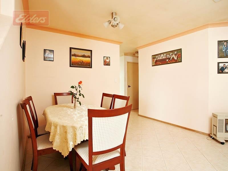 44 Winchester Place, Ballajura WA 6066