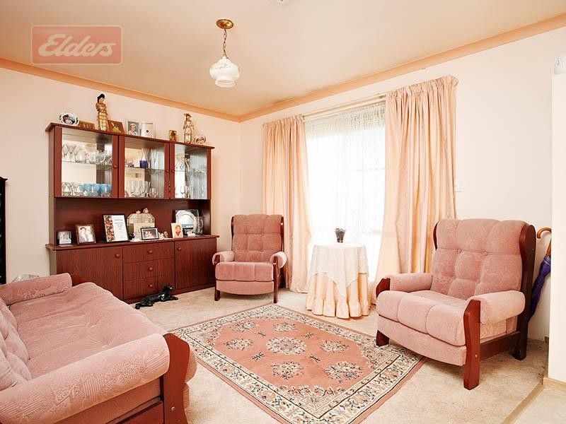 44 Winchester Place, Ballajura WA 6066