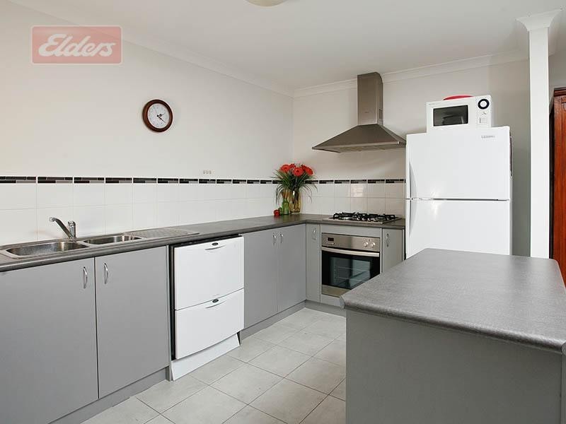9 Sisley Approach, Tapping WA 6065
